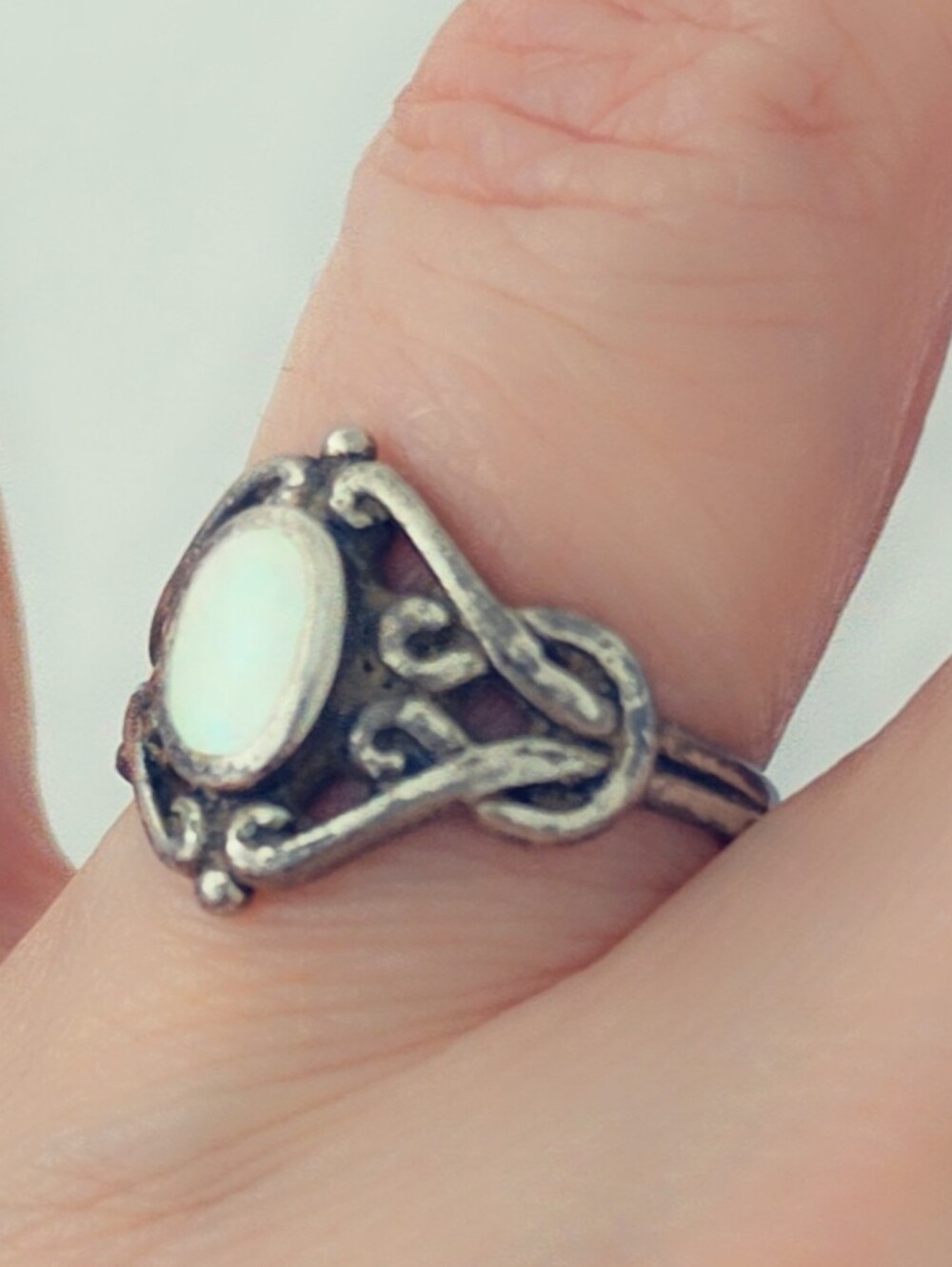 Estate Mother Of Pearl Sterling Silver Gemstone Ring Sz 7